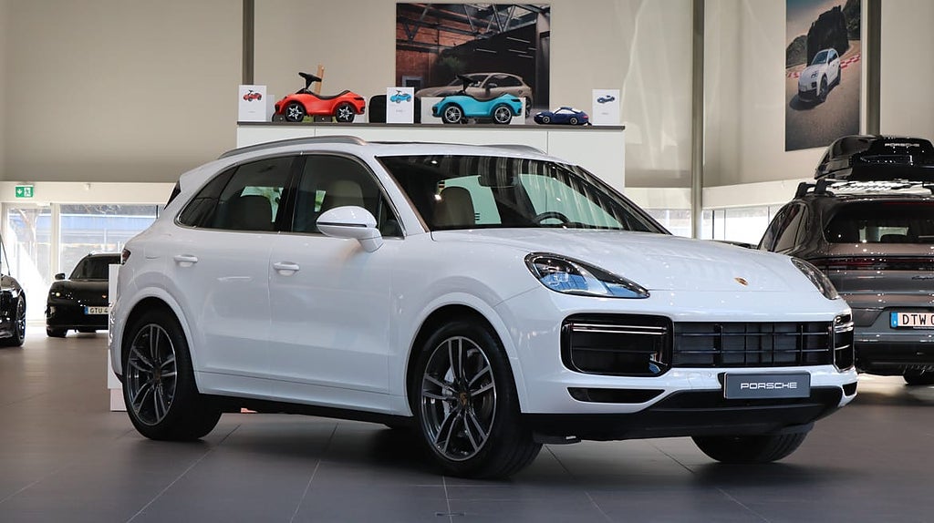 Porsche Cayenne Turbo 550hk
