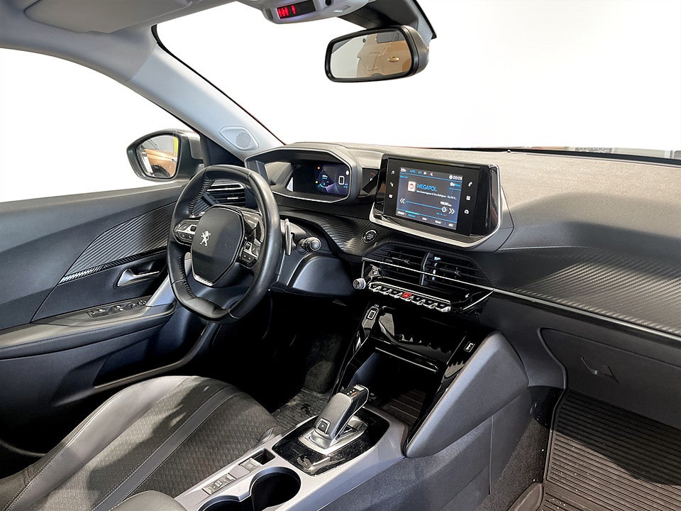 Bild på Peugeot 2008 ALLURE 1.2 PT 130hk AUT 