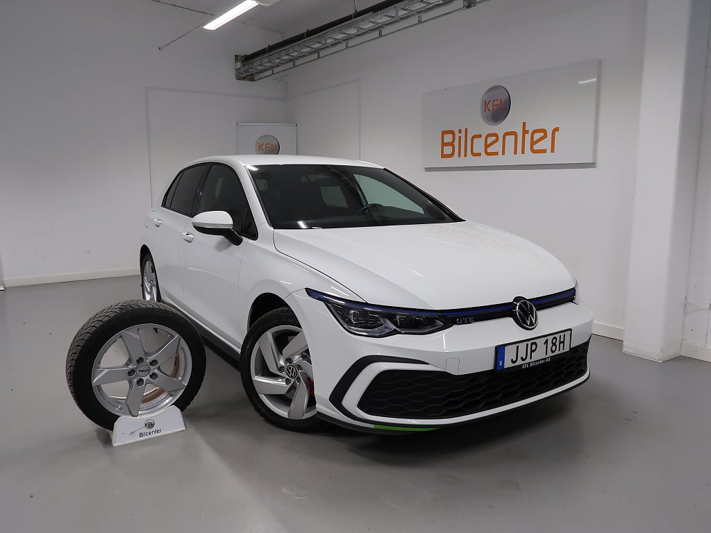 Volkswagen Golf *3,99% RÄNTA* GTE 1.4 TSI V-Däck ingår Navi-CarPlay-Rat