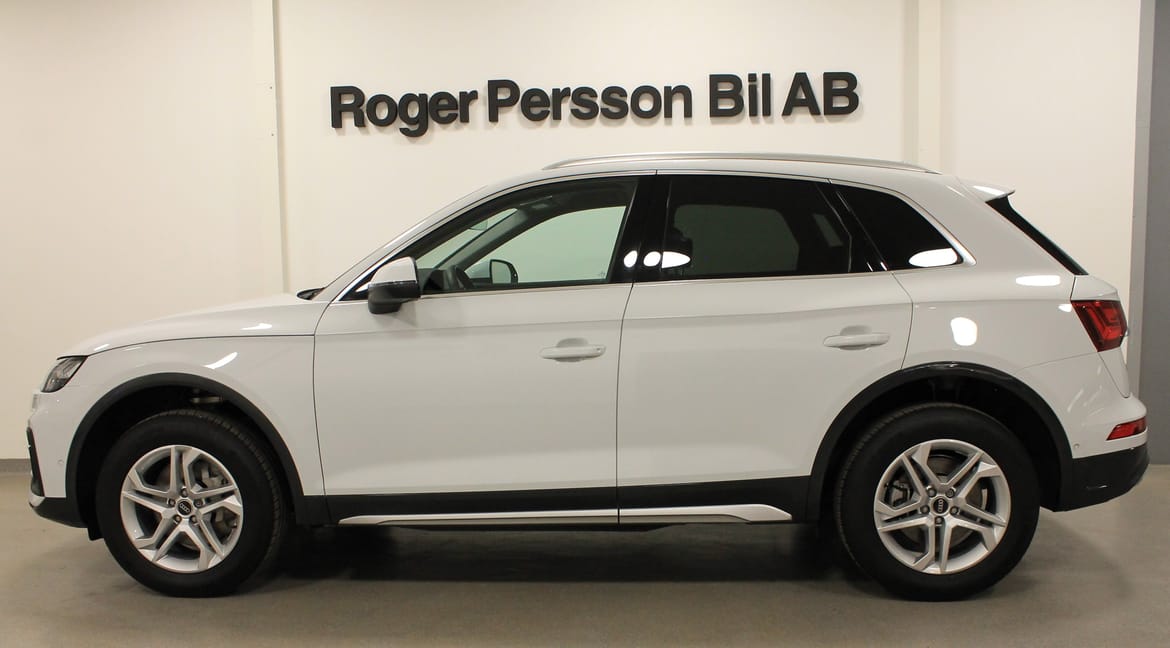 Audi Q5 204 hk S-tronic 2025, bild 2/36