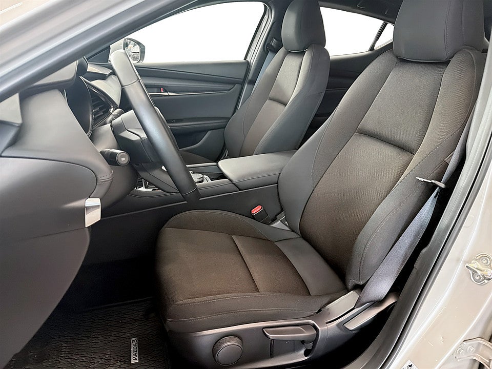 Bild på Mazda 3 Hatcback 2.0 SKYACTIV-G M 150hk Aut B-KAMERA RATTVÄRME