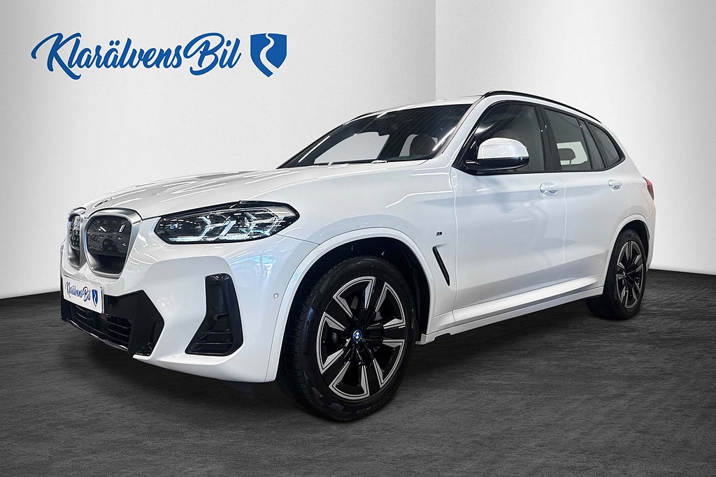 BMW iX3 i M-Sport (286hk) Panorama Kamera Drag Helskinn