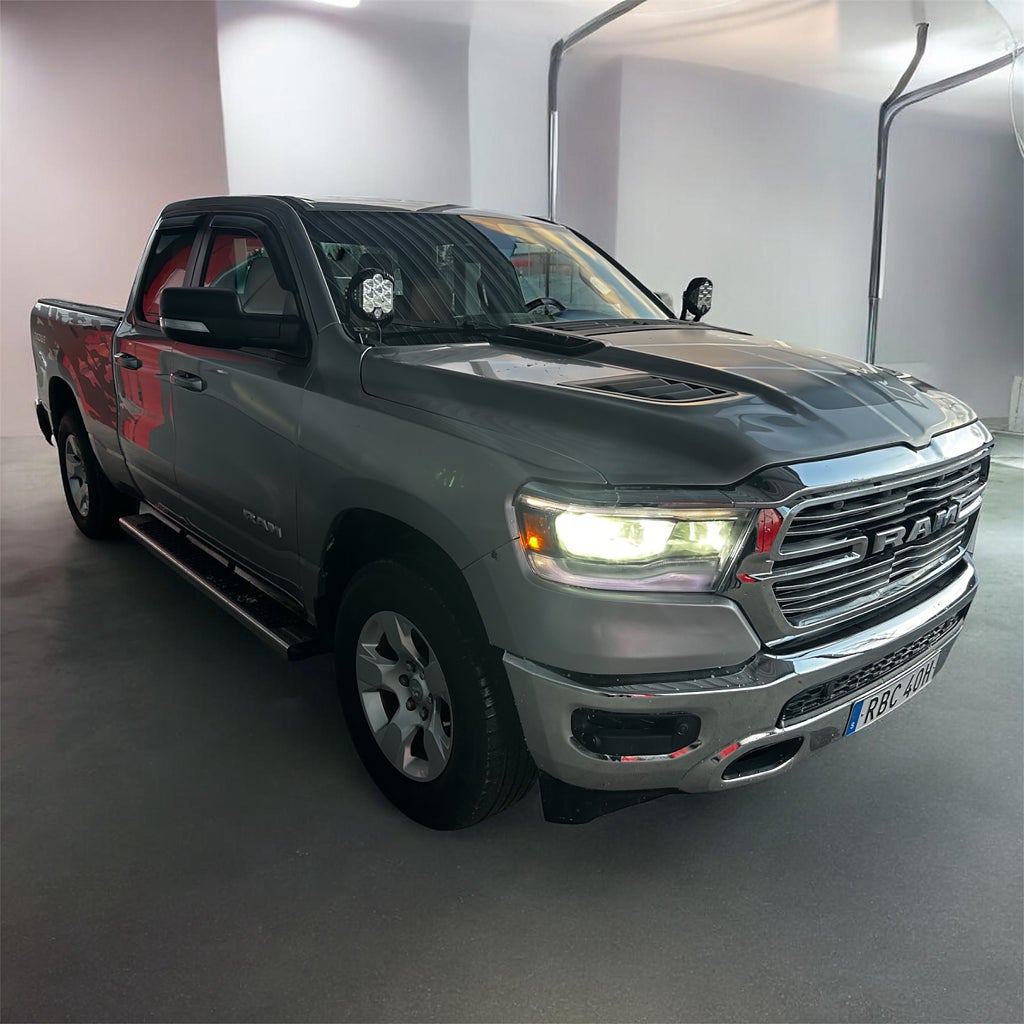 RAM 1500 Quad Cab 5.7 V8 HEMI 4x4 TorqueFlite (Ny besiktad)