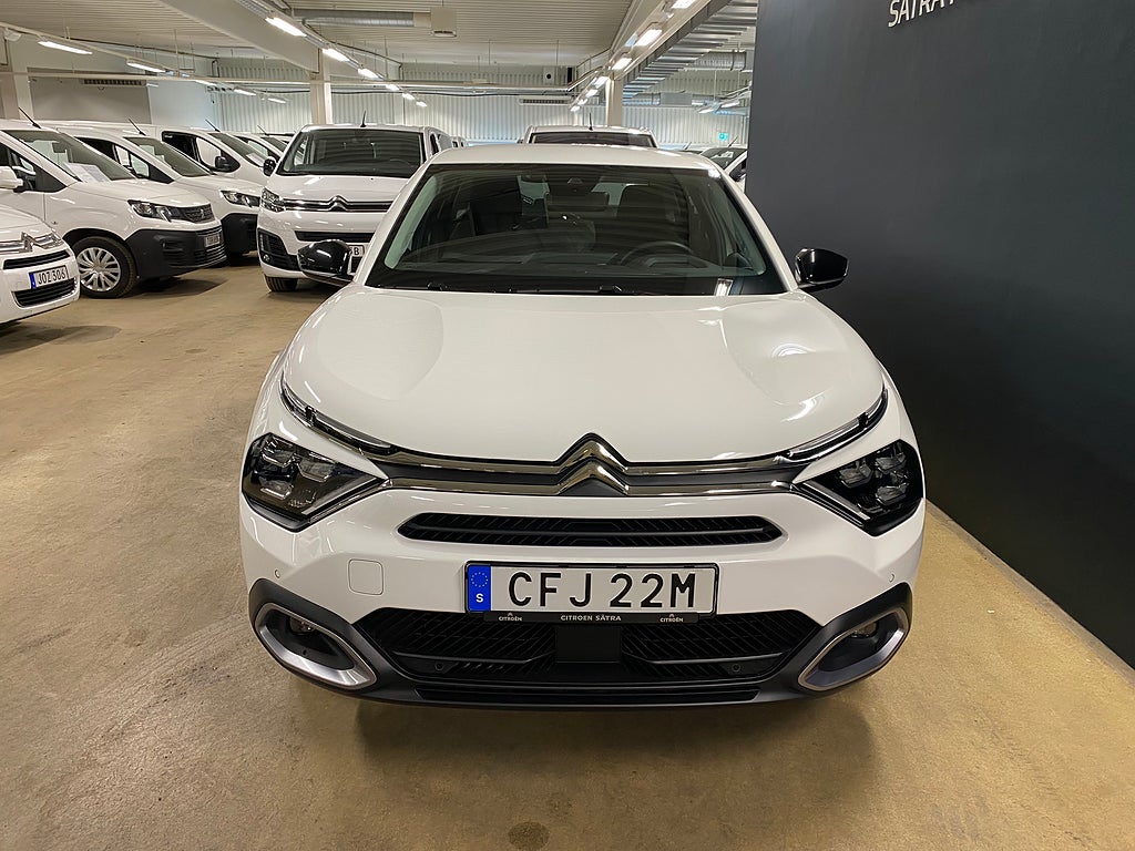 Bild på Citroën C4 X SHINE 1.2 PureTech 130hk AUT Nav/Back/Carplay