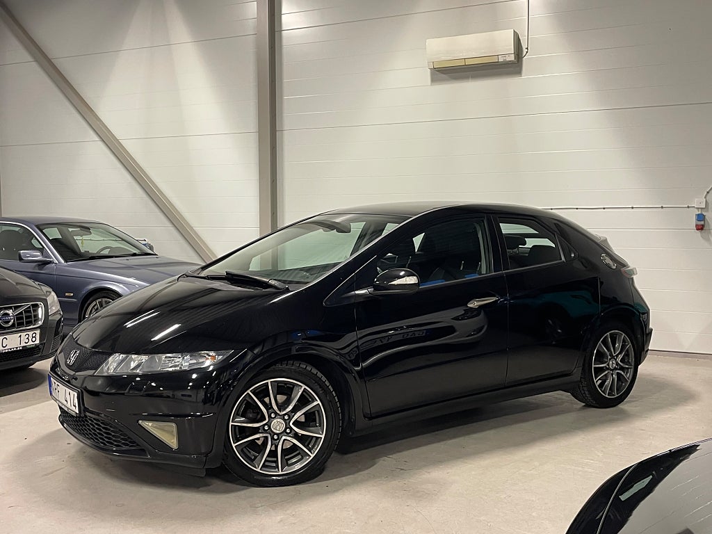 Honda Civic 5-dörrar 1.8 i-VTEC Sport 3-Ägare Nybesiktad  