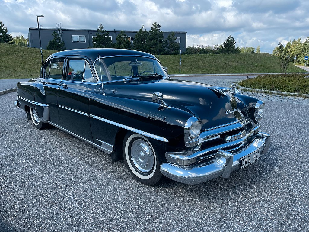 Chrysler Windsor DeLuxe Sedan 4.3 PowerFlite 121hk