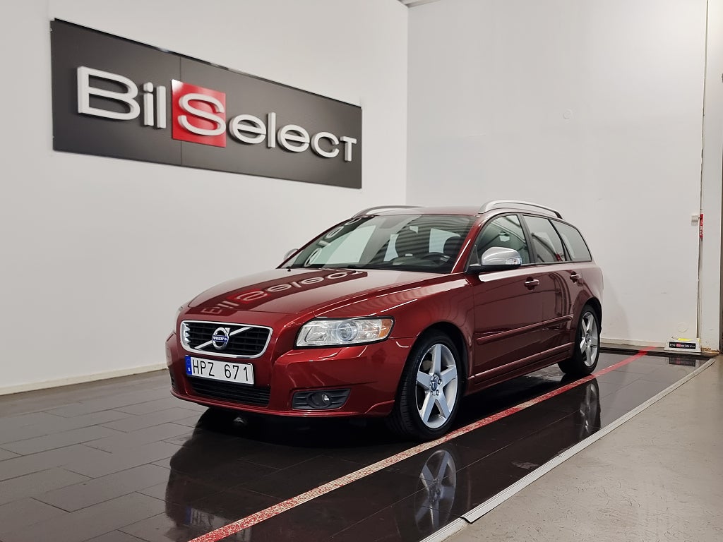 Volvo V50 D2 Summum Euro 5 B-Sensor Ny Servad Ny Besiktad 6-Växl