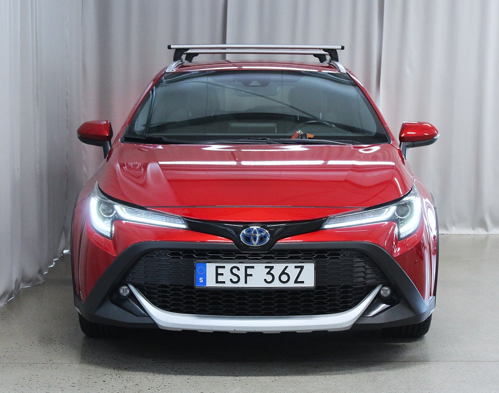Toyota Corolla TREK Hybrid e-CVT, Drag, S&V-hjul, B-kamera, Rattvärme