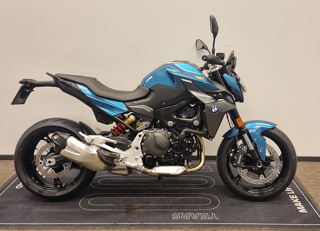BMW F900R 