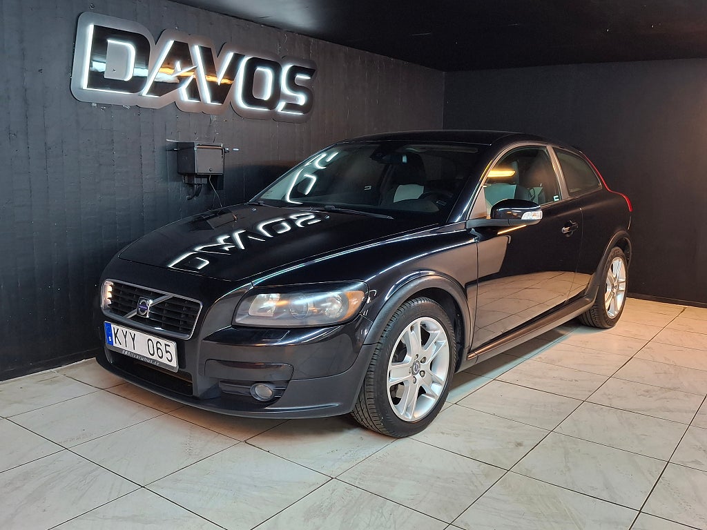 Volvo C30 D5 Geartronic Momentum kamrembytt Motorvärmare 