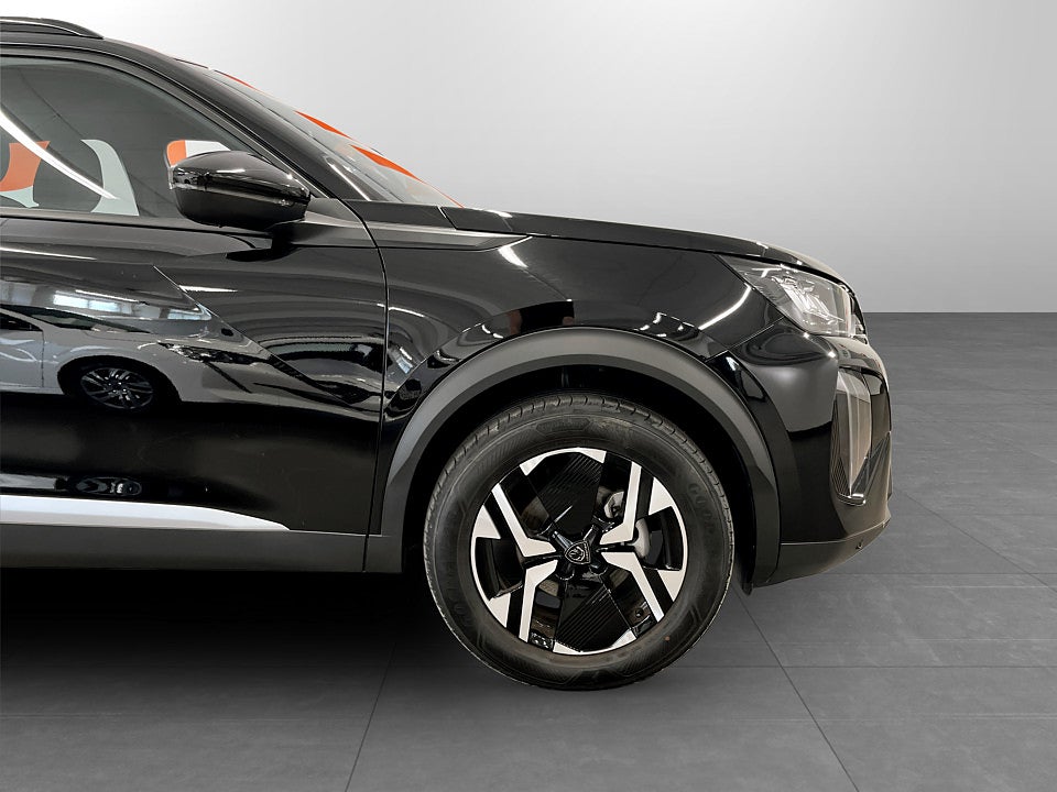 Bild på Peugeot 2008 Allure 1.2 PT 130hk CARPLAY P-SENSORER