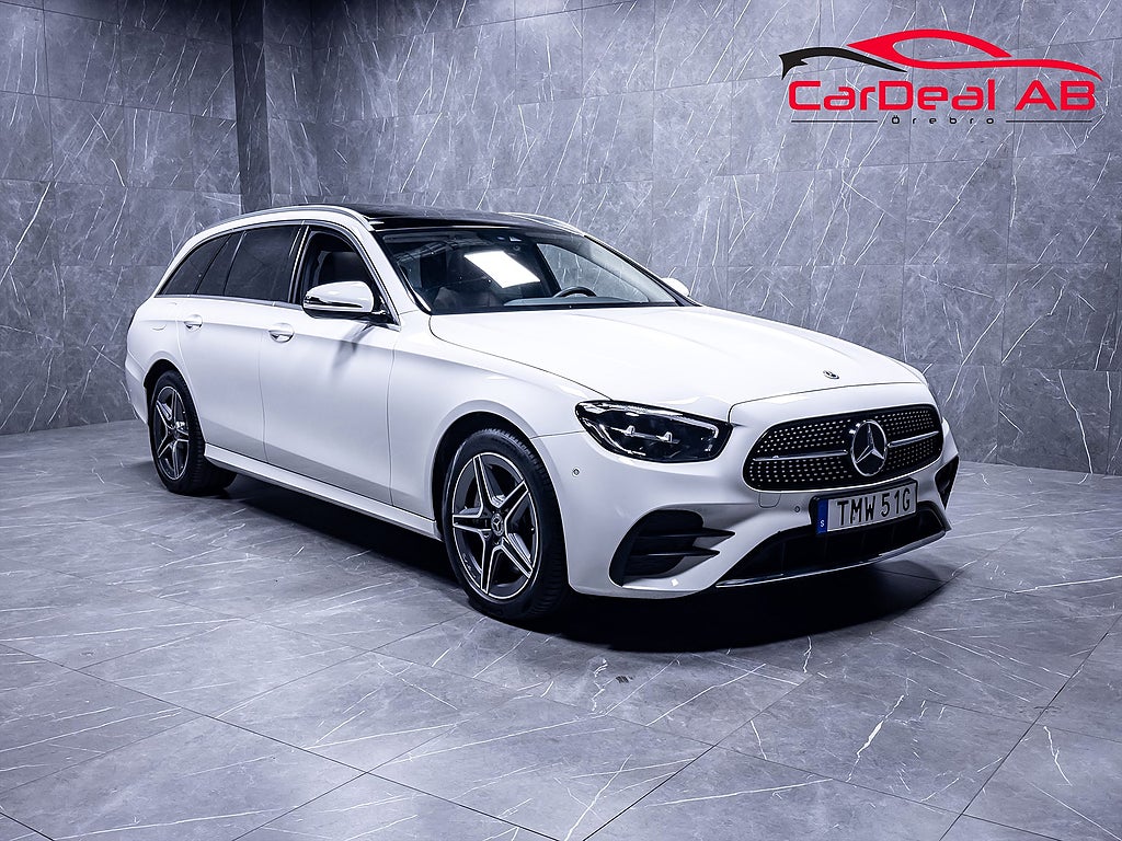 Mercedes-Benz E300 T de 9G-Tronic AMG Line Widescreen Pano Läder Drag MOMS