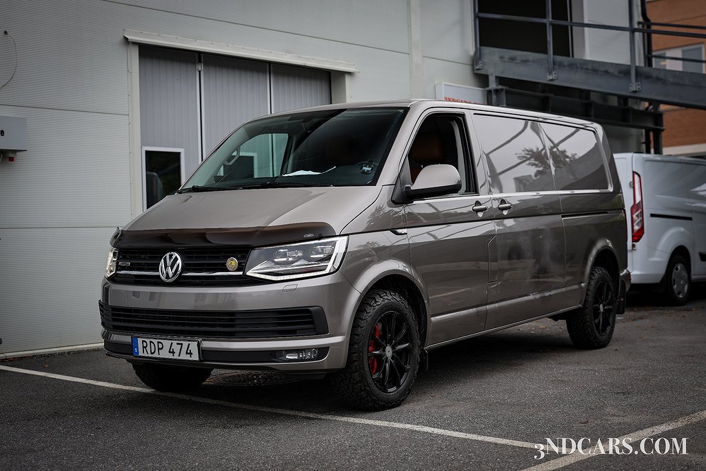 Volkswagen Transporter T30 2.0 TDI 4M Lång Skinn Skjutdörrx2 Se spec!