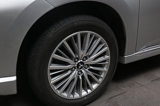 SUV Mitsubishi Outlander 5 av 15