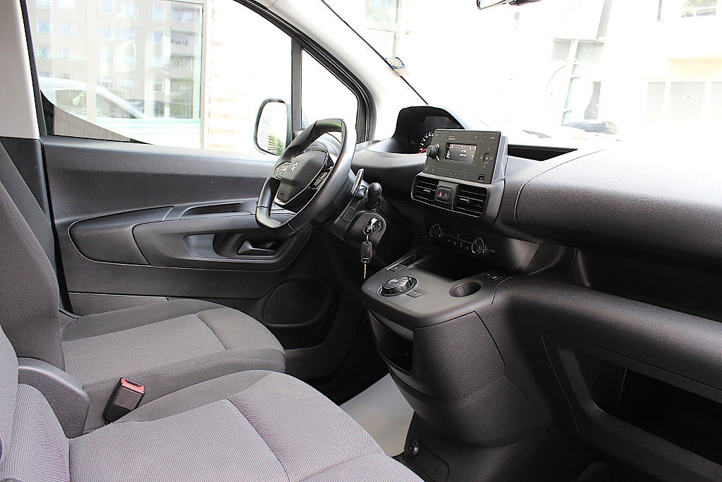 Peugeot Partner 2021 - miniatyr 3