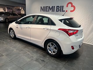 Hyundai i30 5-dörrar 1.6 CRDi 110hk Låg skatt/Kamkedja/MoK