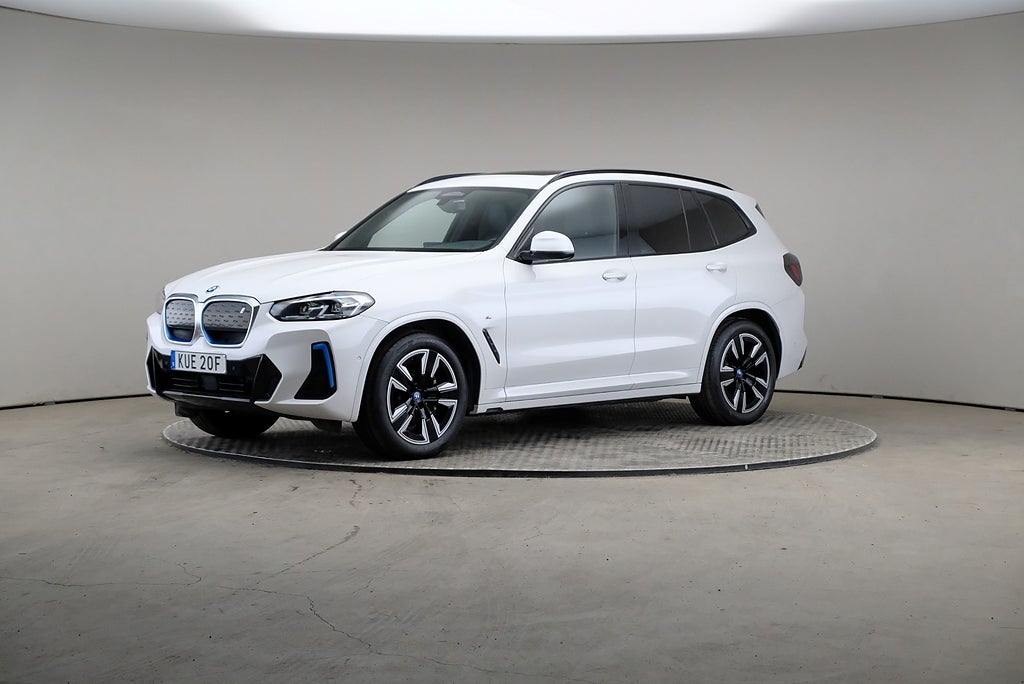 BMW X3 M IX3 Sport Shadow Line Charged Drag
