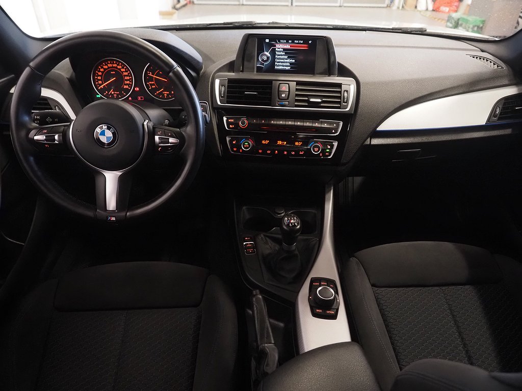 BMW 118 d xDrive 150hk M Sport PDC Farthållare 2017