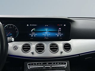 Mercedes-Benz E  4MATIC Avantgarde Drag/SoV-Däck/Navi/Kamera/Adap Fart – bild 11