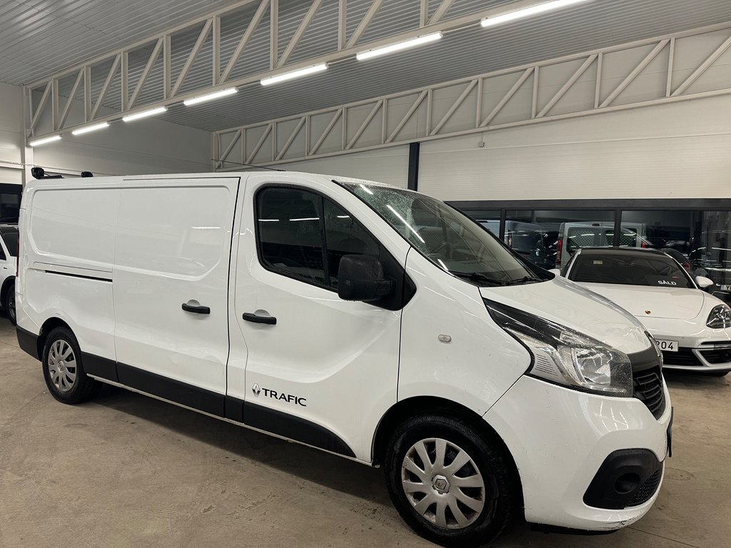 Renault trafic Skåpbil 2.7t 1.6 dCi Euro 5 LÅNG 