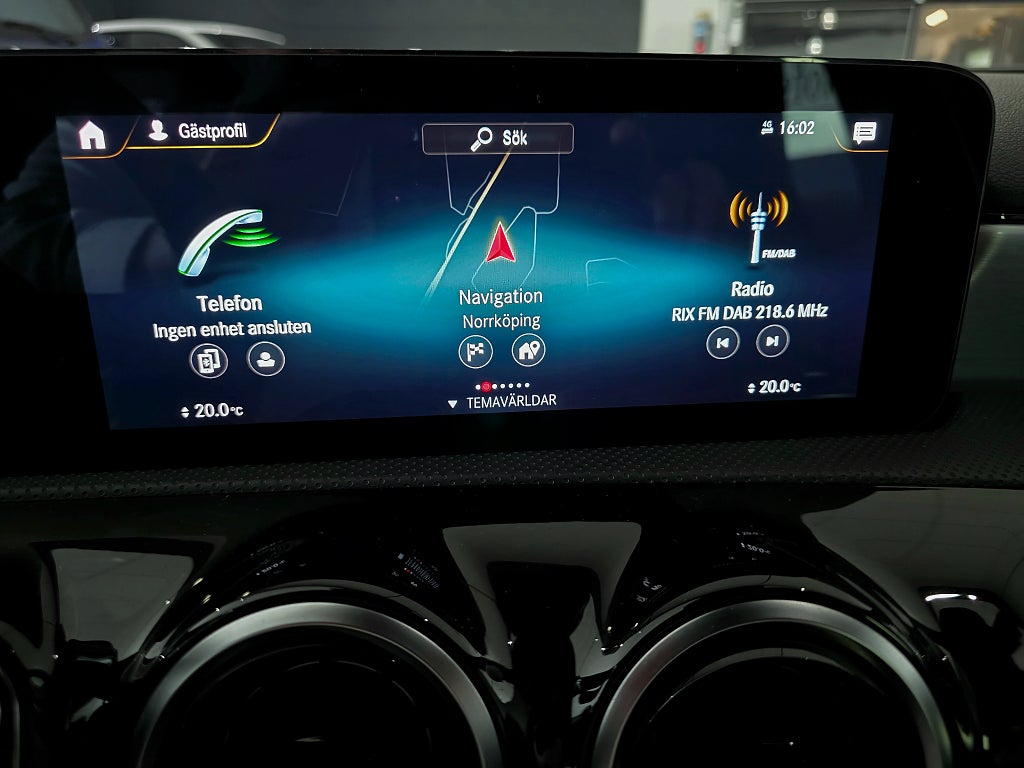 Mercedes-Benz A 200d AMG Widescreen - bild 7