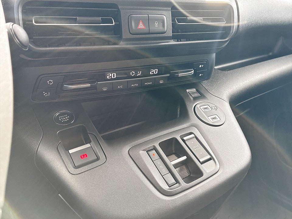 Bild på Citroën Berlingo Business+ 130hk Aut L2 - DEMO
