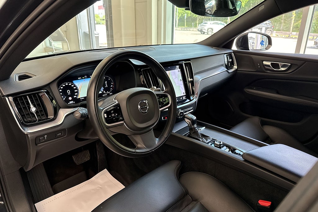Volvo V60 Cross Country D4 AWD Läder/Kamera/Gps/Harman/Drag/El-Stol(SÅ
