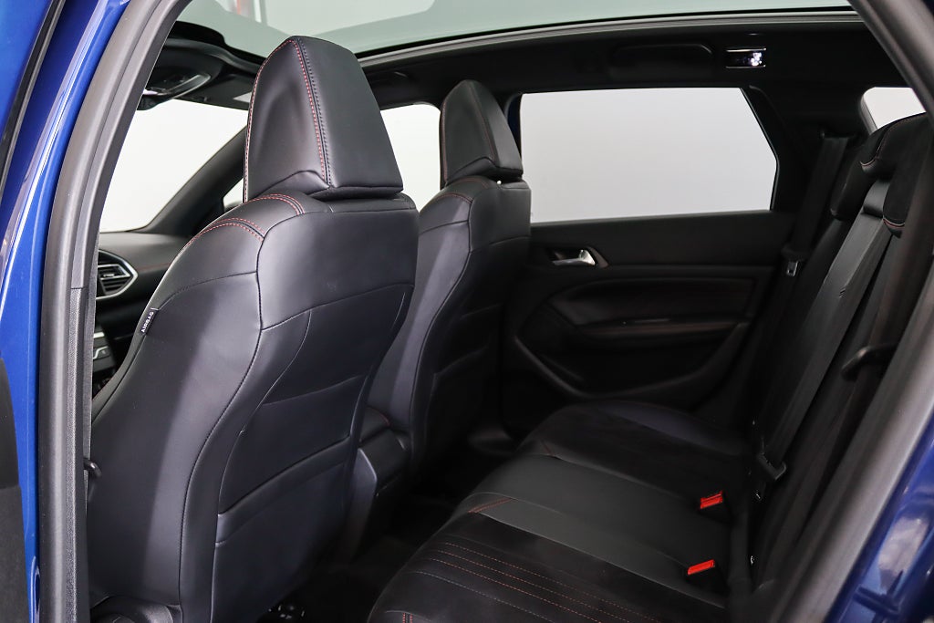 Peugeot 308 sw 2.0 BlueHDi 177hk GT Pano Massage Navi Drag