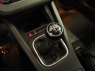 Halvkombi Volkswagen Scirocco 13 av 17