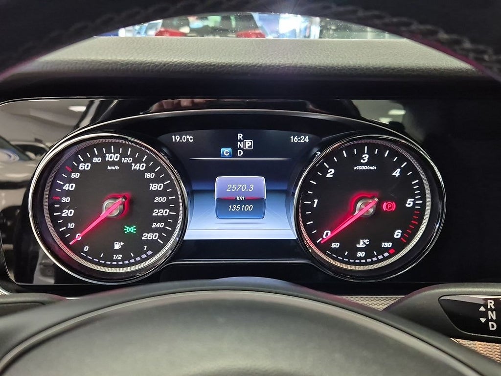 Mercedes-Benz E 2017 - miniatyr 8