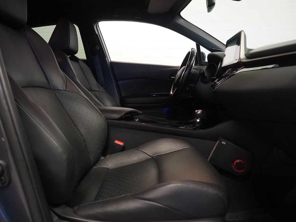 Toyota C-HR Hybrid CVT 122hk X-Edition Läder JBL M-Värm B-Kamera 2018