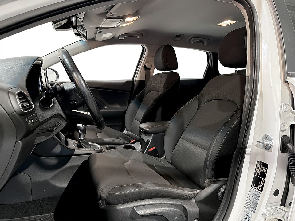 Bild på Hyundai i30 Trend 1.0 T-GDI 120hk B-KAMERA RATTVÄRME