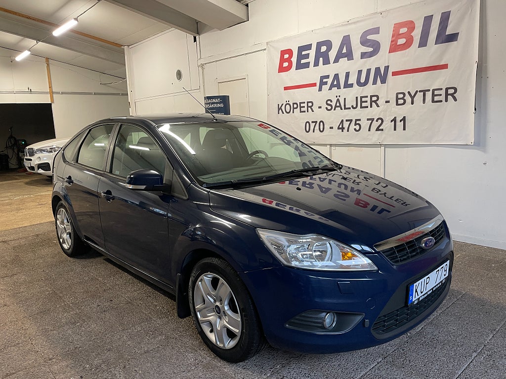 Ford Focus 5-dörrars 1.6 TDCi Platinum /Dragkrok/Låga mil
