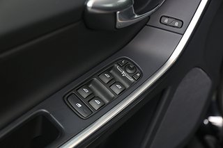 SUV Volvo XC60 8 av 20