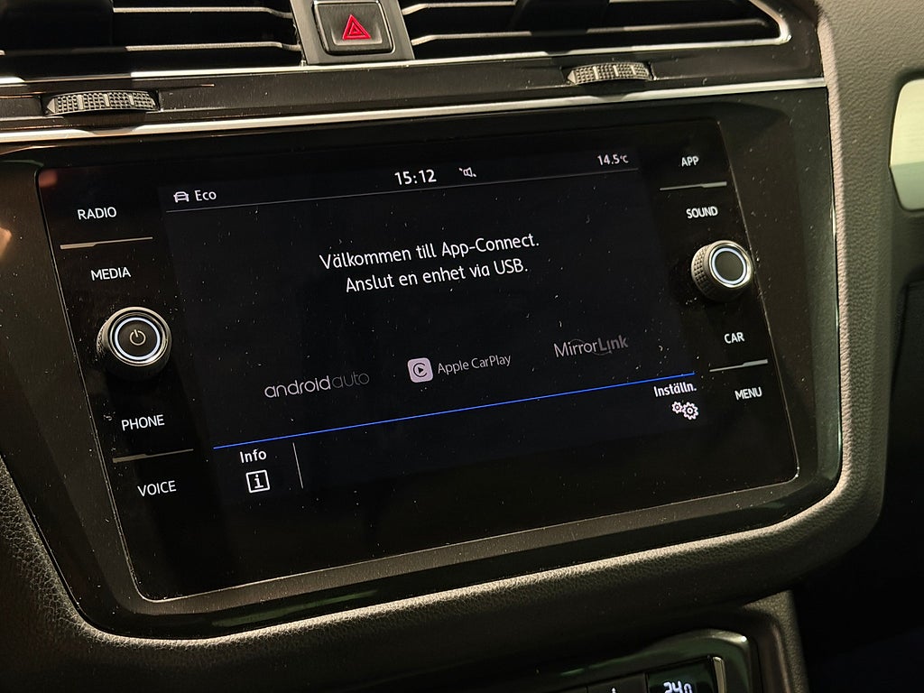 Volkswagen Tiguan TSI 150hk DSG 4M R-Line | Drag | Värmare | Kamera |