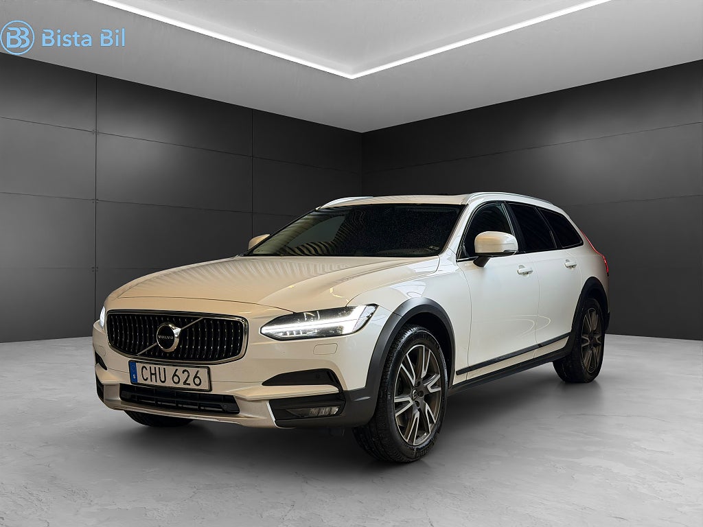 Volvo V90 Cross Country D4 AWD INSCRIPTION PRO PANO/SKINN/BLIS/DRAG 190Hk