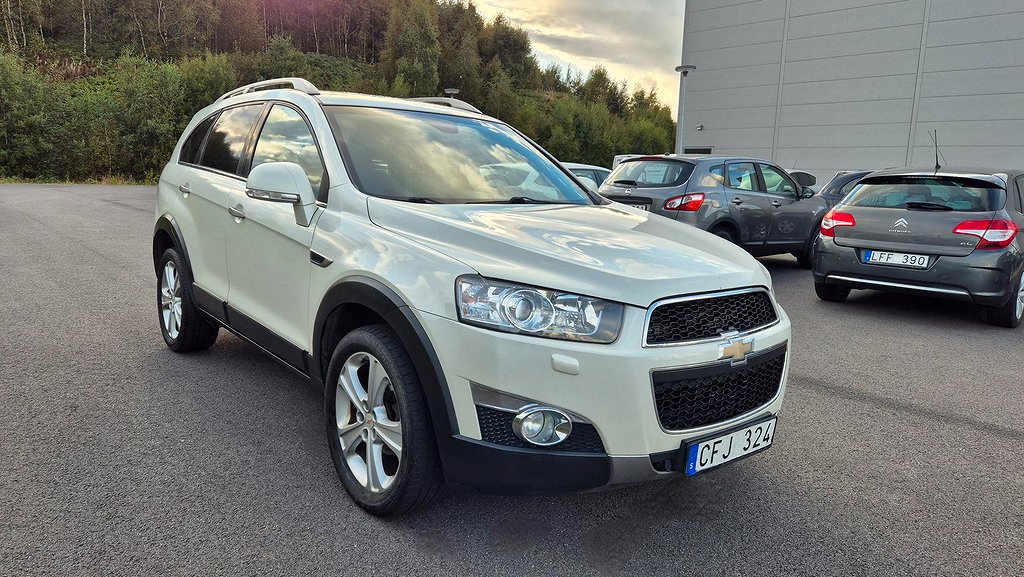 Chevrolet Captiva 2.2 VCDi AWD Hydra-Matic 7 sits Nyservad 