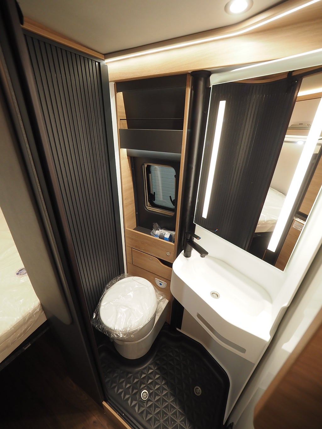 Knaus BoxLife 600 MQ Platinum Selection AUT I Markis I Plåtis