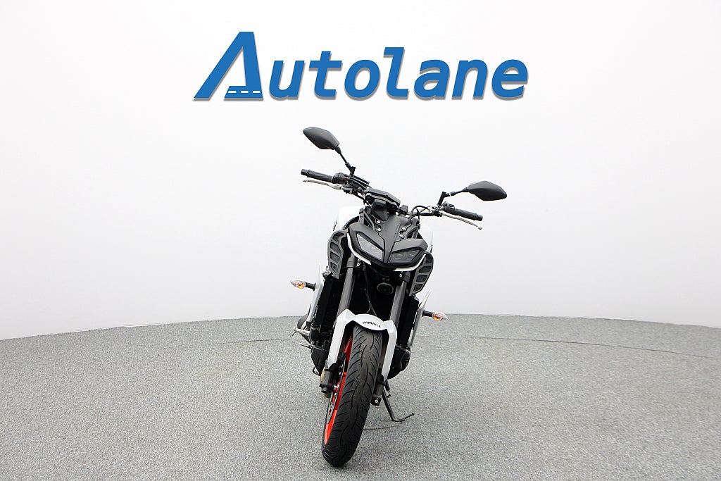 Yamaha MT-09 *Leovince Nyservad