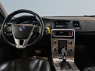 Volvo V60 D5 AWD Momentum Business Edition S&V-hjul Kamrem bytt – bild 8