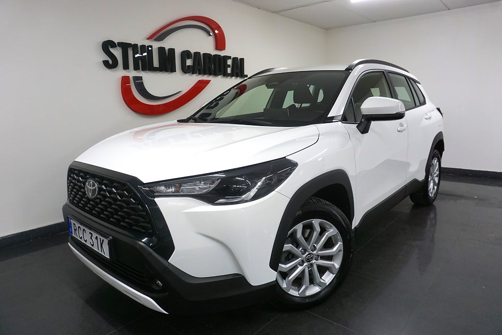 Toyota Corolla Cross Hybrid e-CVT kamera, Rattvärme, MOMS bil, 