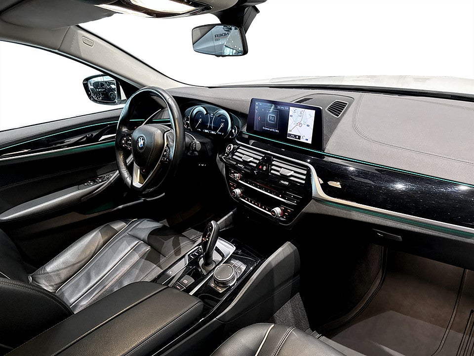 Bild på BMW 520d Touring Luxury Line 190hk Aut B-KAMERA DRAG RATTVÄRME