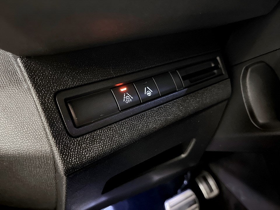 Bild på Peugeot 5008 GT 1.2 PT 130hk Aut - B-KAMERA, CARPLAY