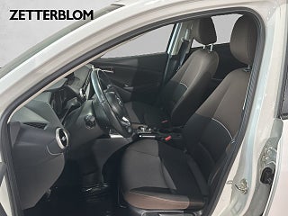 Halvkombi Mazda 2 7 av 15
