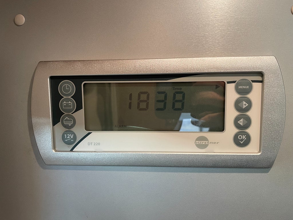 Bürstner Elegance 710 / Kedja / ALDE / AC bodel / Solcell  - Bürstner