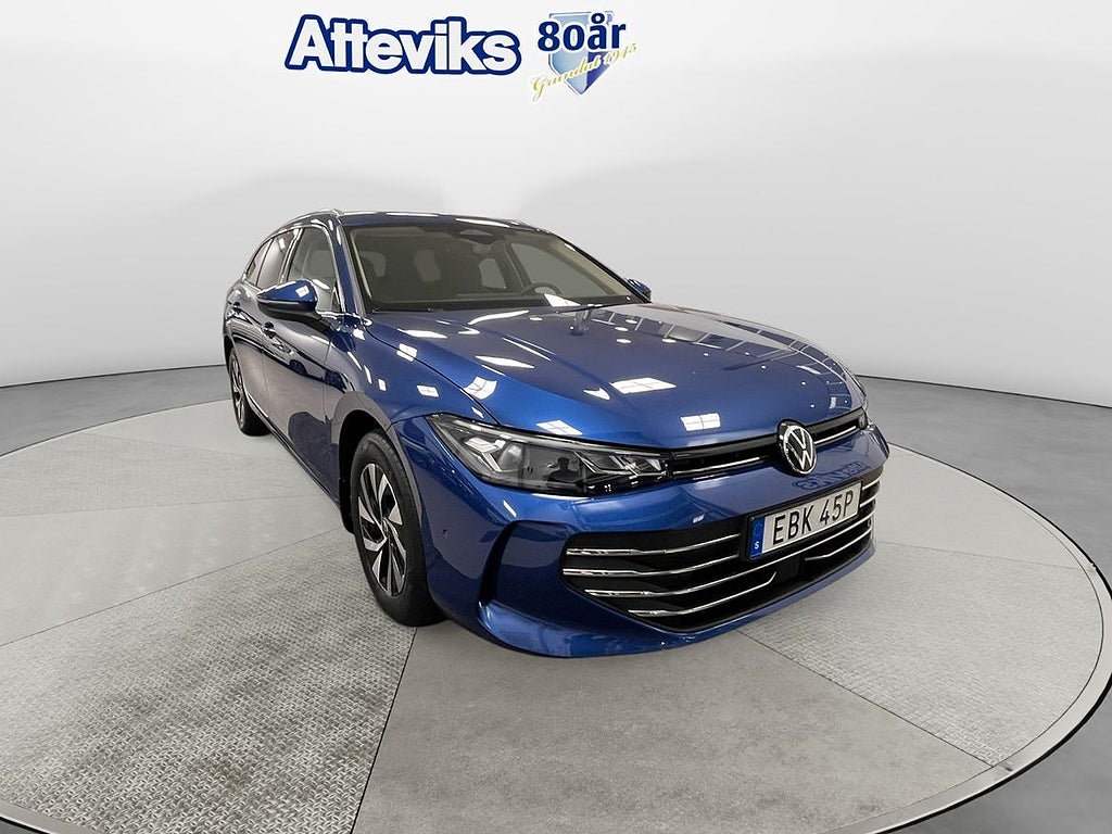 Volkswagen Passat Sportscombi Business 1.5 eTSi *P.värmare/Dragkrok/Backkame...