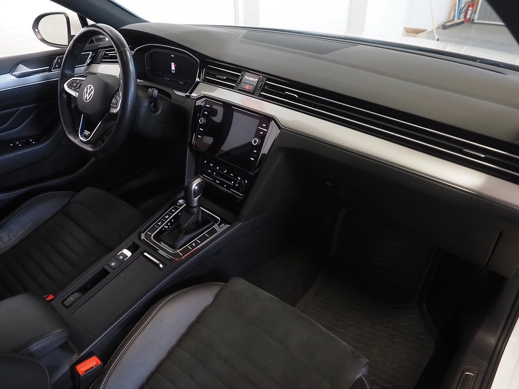 Volkswagen Passat SC GTE 218hk |Drag|Värmare|Cockpit|Matrix| 2021