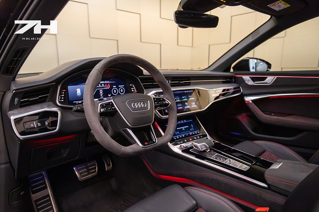 Audi RS6 Performance / 22" / Alpin Pkt. / Laser / Pano / Drag