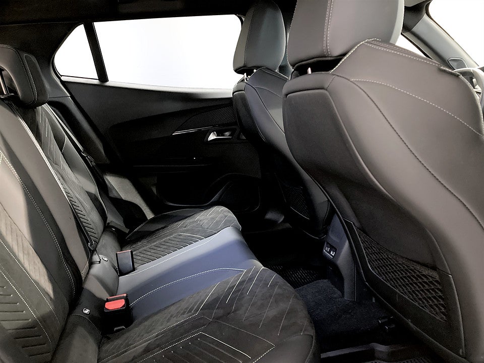 Bild på Peugeot 2008 GT 1.2 PT 130hk Aut B-KAMERA CARPLAY NAV