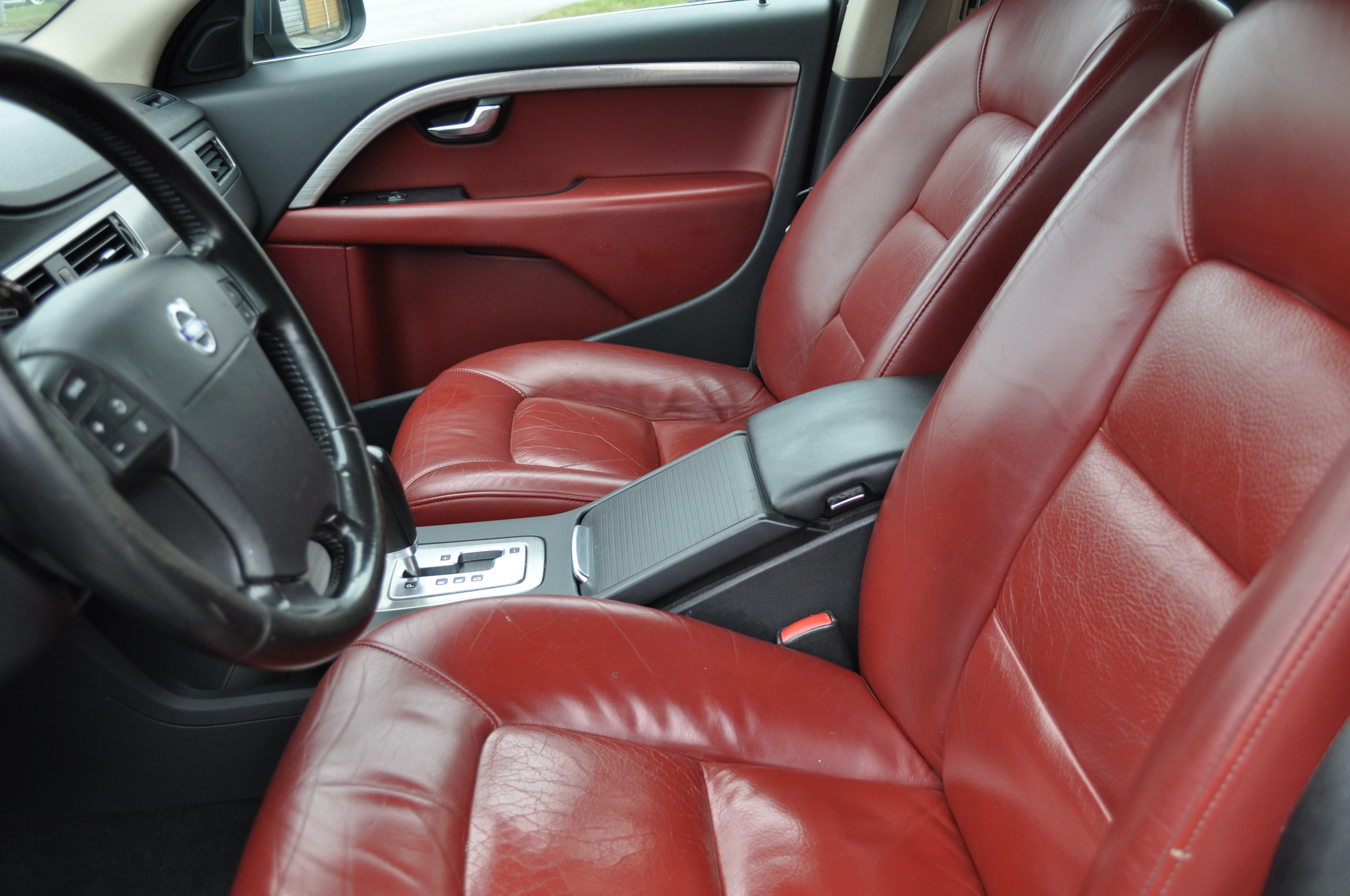 Volvo V70 2.4D Geartronic Summum 163hk 2009, photo 6/36